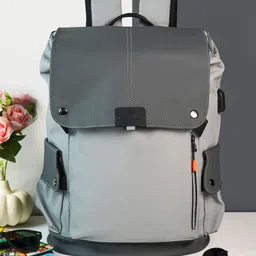 VOYAGER PARIS Unisex Backpack with USB Charging Port-picture-22