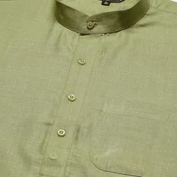 SOJANYA Men Green Solid Kurta image 2