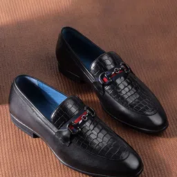 Metro Men Textured Leather Formal Horsebit Loafers-image-99