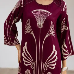 Kaftanize Maroon Viscose Rayon Regular Fit Straight Kurta Set image 5