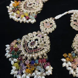 Crown Fabulous Jewellery Brass Plated Pearls Leaf Shaped Drop Earrings With Maang Tikka image 2