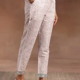 Libas Pink Floral Print Kurta With Pant & Dupatta image 5