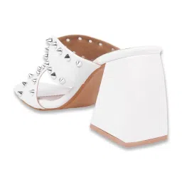 Shoetopia Kids White Casual Sandals image 5