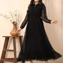 SELVIA Black Maxi Dress image 5