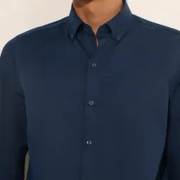 WES Formals by Westside Navy Solid Slim-Fit Cotton Blend Shirt image 4