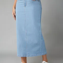 DOLCE CRUDO High-Rise Straight Back-Slit Midi Skirt image 4