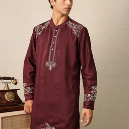 House of Pataudi Floral Embroidered Jashn Straight Kurta-picture-44