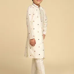 KISAH Boys Ethnic Motifs Embroidered Thread Work Straight Kurta with Pyjamas image 3