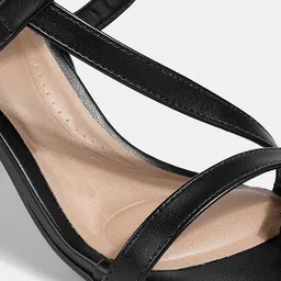 Lemon & Pepper Women Kitten Heels Sandals image 2