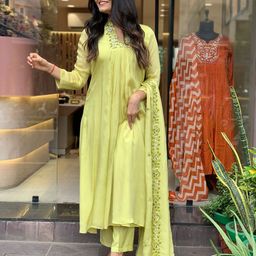 PARNAVI Women Embroidered Regular Thread Work Chanderi Cotton Kurti with Trousers & With Dupatta-picture-10