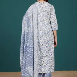 DIVASTRI Women Floral Printed Regular Pure Cotton Kurta with Trousers & With Dupatta image 5