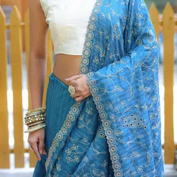 MORDEN MUSE Ethnic Motifs Embroidered Saree image 5