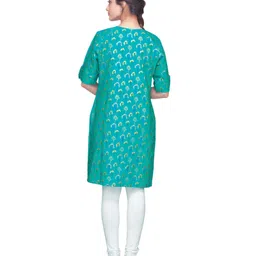 Kriti Half Sleeves Printed Maternity Kurta - Green image 3