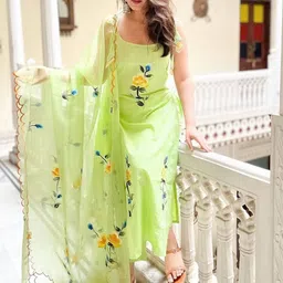 BE IN TEXO FAB Women Floral Printed Regular Chanderi Cotton Kurta with Trousers & With Dupatta-picture-33