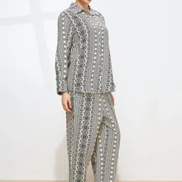 KAMLIE Printed Shirt Collar Shirt & Trousers Co-Ords Set image 5