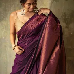 YASHASVI FASHION Woven Design Zari Silk Blend Saree image 4