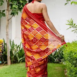 Mitera Woven Design Zari Silk Blend Saree image 3