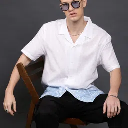 Voroxy Men Relaxed Colourblocked Casual Shirt image 2