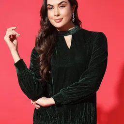 VAARARO Women Keyhole Neck Velvet Top-picture-37