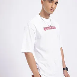 glitchez Street Touch Typography Printed Relaxed Fit T-shirt image 4