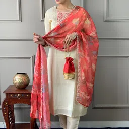 CANIZZARO Women Floral Embroidered Regular Thread Work Kurta with Trousers & With Dupatta-picture-16