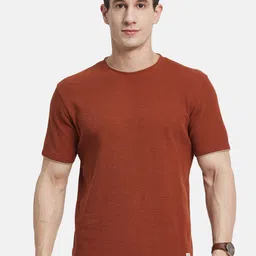 Octave Men Solid Round Neck Cotton T-shirt image 1