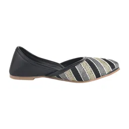 Shoetopia Chevron Embroidered Ballerinas - Black image 4