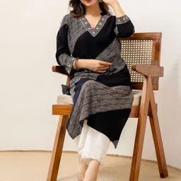 PURSHOTTAM WALA Women Printed Asymmetric Kurta-picture-39