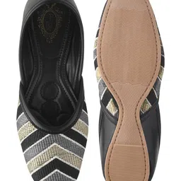 Shoetopia Chevron Embroidered Ballerinas - Black image 5
