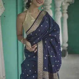 TheWonderWorld Ethnic Motifs Zari Linen Blend Handloom Saree image 4