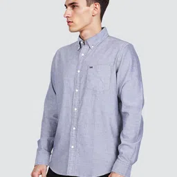 lee Men Regular Fit Solid Spread Collar Casual Shirt image 3