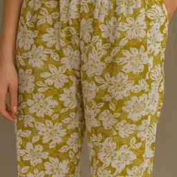 Bitterlime Women Printed Night suit image 3