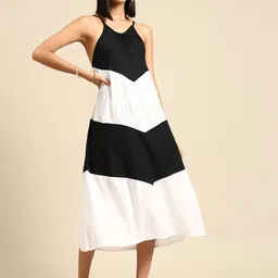 DODO & MOA Colourblocked Crepe A-Line Midi Dress-picture-21
