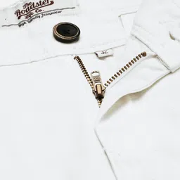 Roadster Men Off-White Solid Regular Fit Regular Shorts image 5