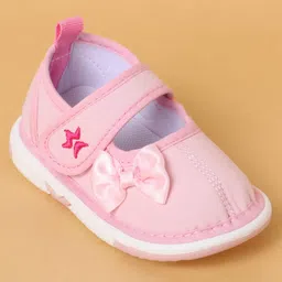 Cute Walk by Babyhug Casual Shoes With Velcro Closure & Bow Applique - Pink image 3