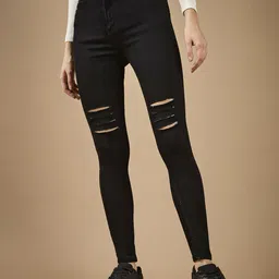 DOLCE CRUDO Women Slim Fit High-Rise Mildly Distressed Stretchable Jeans-picture-39