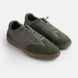 Mochi Men Colourblocked Sneakers-picture-38