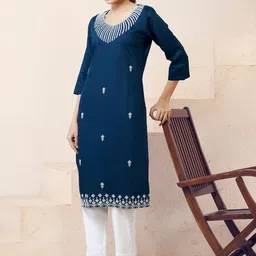 KALINI Ethnic Motifs Embroidered Thread Work Thread Work Kurti image 4