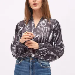 DressBerry Print Crepe Top image 4