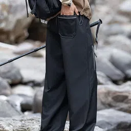 StyleCast x Revolte Men Loose Fit Easy Wash Pleated Trousers image 4