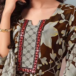 Varanga Women Floral Printed Regular Kurta with Trousers & With Dupatta image 3