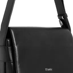 Exotic Bucket Shoulder Bag with Tasselled image 4