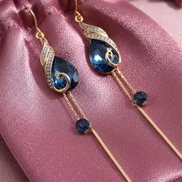 DIVASTRI Teardrop Shaped Drop Earrings image 4