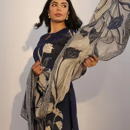 Libas Women Floral Printed Regular Kurta with Trousers & Dupatta-image-24