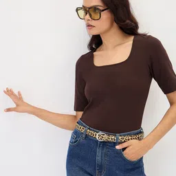 FEMMELLA Square Neck Bodysuit image 4