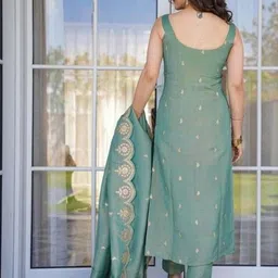 CREEPER Women Ethnic Motifs Embroidered Kurta with Trousers & Dupatta image 2