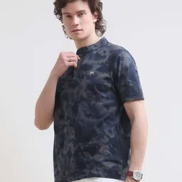 Estilocus Men Floral Printed Henley Neck Pockets T-shirt image 1