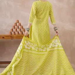 Indo Era Women Printed Regular Pure Cotton Kurta with Trousers & With Dupatta image 3