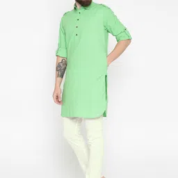 Freehand by The Indian Garage Co Men Green Off-White Solid Kurta with Pyjamas image 5