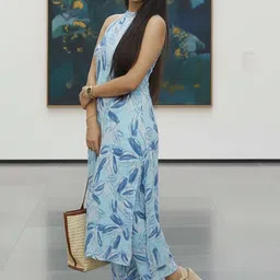 THE FAB FACTORY Women Floral Printed Regular Kurta with Trousers image 2